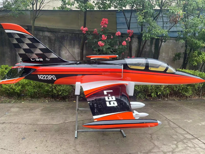 Aero L-39 — 3.5 m photo 9